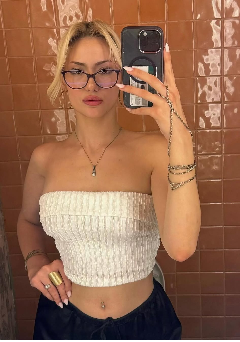 Armutlu Sonsuz Güzel Sevgili Bayan Escort Gülin