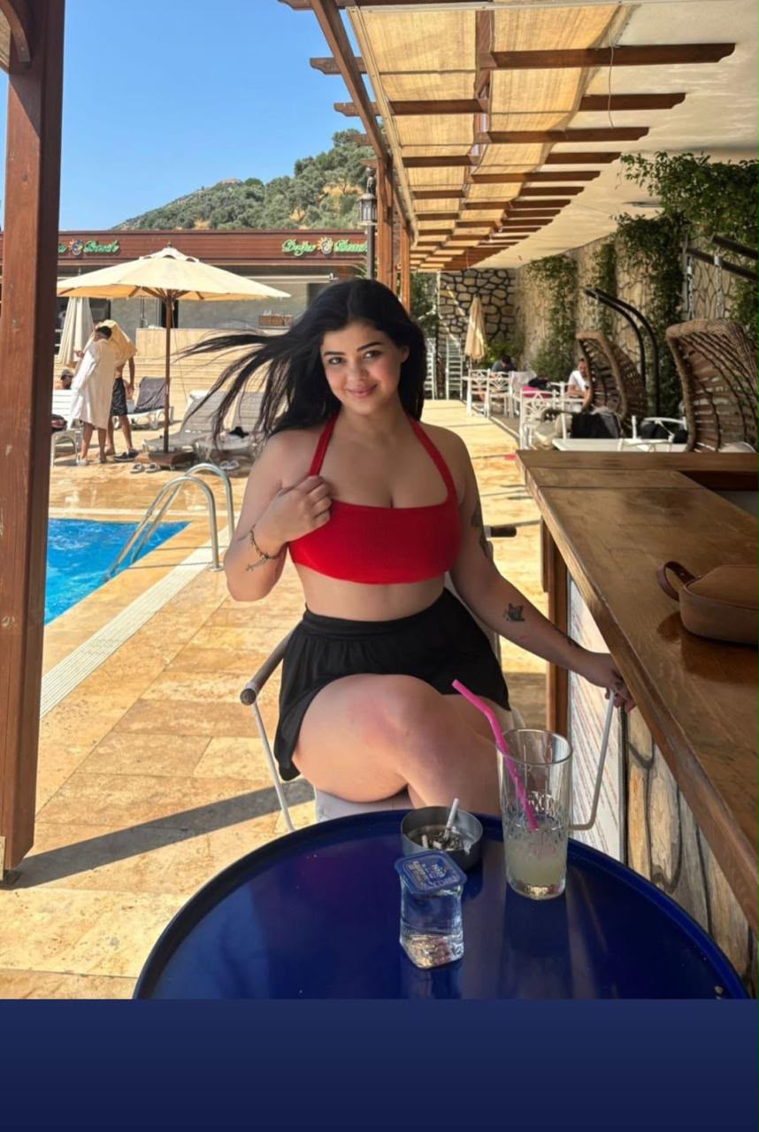 Savaklı İlgi Çekici Kadın Escort Bayan Feray