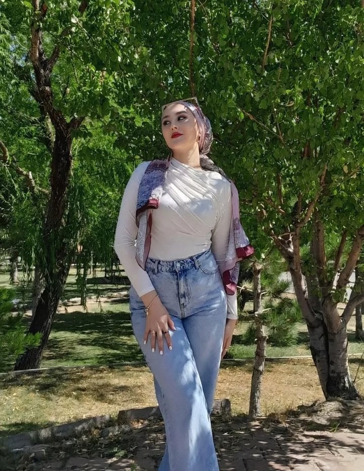 Göz Seanslık Bayan Escort Leman
